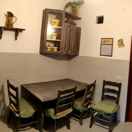 A Marina Di Grosset Apartment